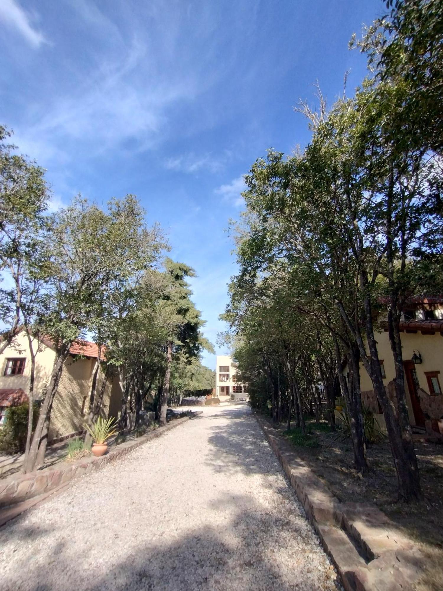 Cabanas El Mirador La Falda Exterior foto